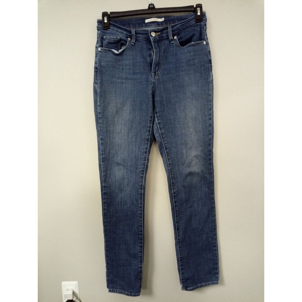 Levi Strauss and Co. Women's Classic Straight Leg Jeans Size 28